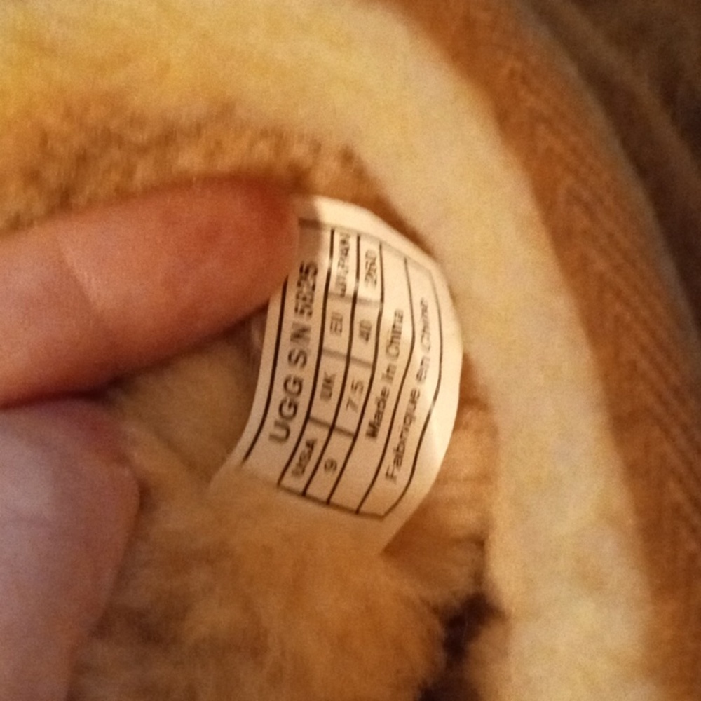 Ugg Boots - Picture 7 of 7